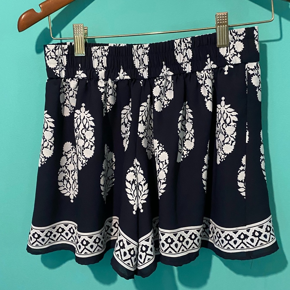 Flowy shorts